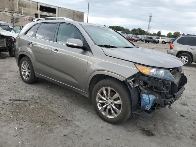 VIN 5XYKW4A25DG378913 2013 KIA Sorento, SX no.4