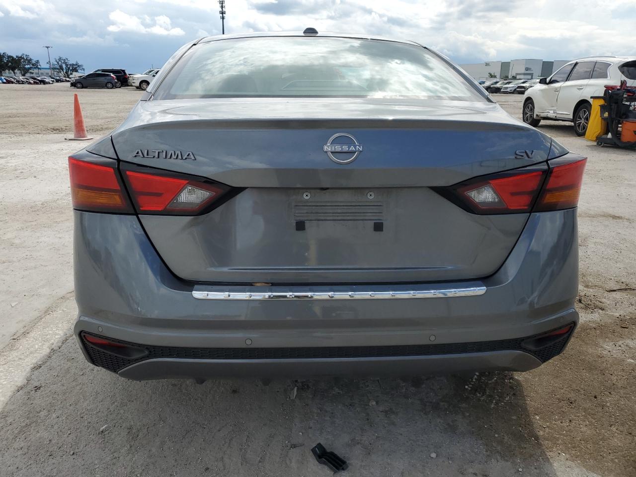 Lot #2986767351 2023 NISSAN ALTIMA SV