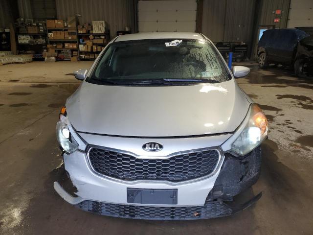 VIN KNAFX4A67G5555828 2016 KIA Forte, LX no.5