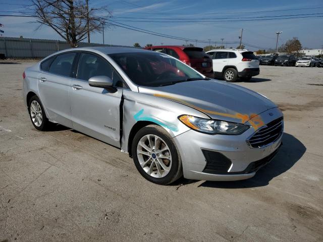 VIN 3FA6P0LU3KR139648 2019 Ford Fusion, SE no.4