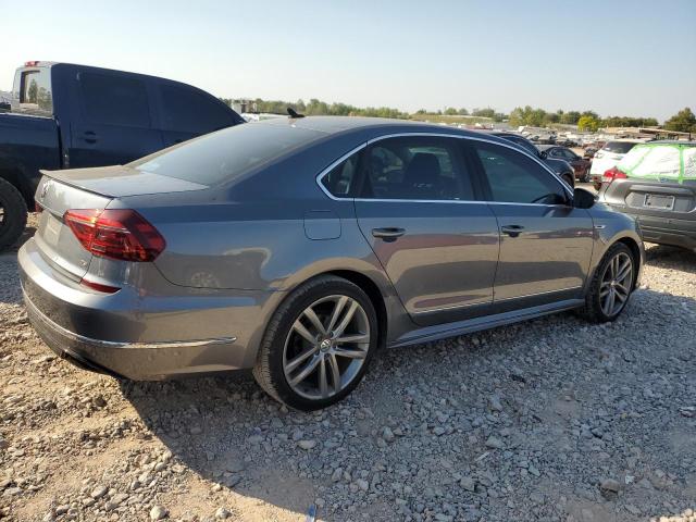 2017 VOLKSWAGEN PASSAT R-L - 1VWDT7A34HC077780
