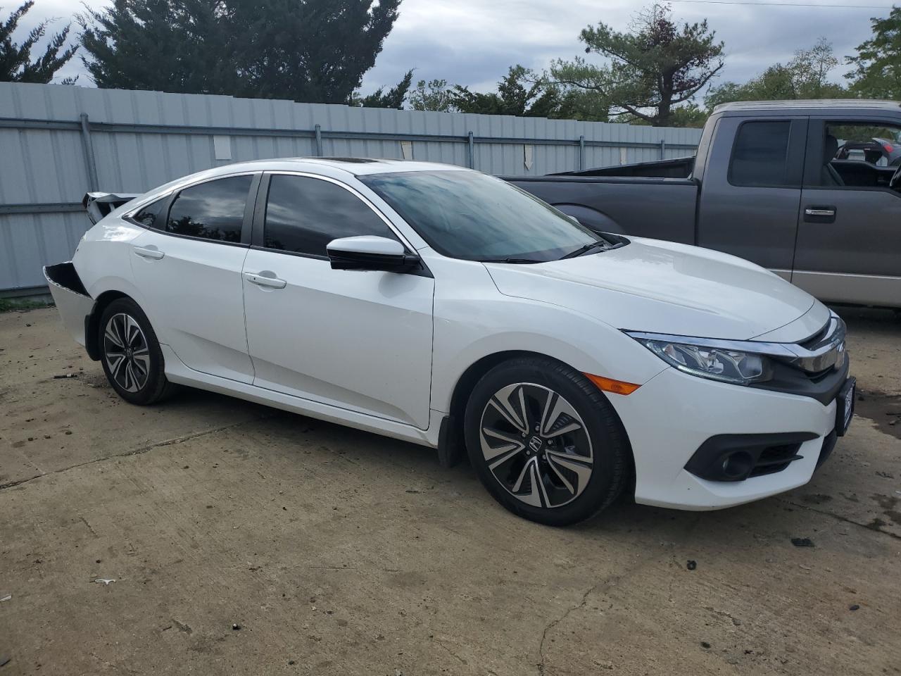 Lot #2943206425 2017 HONDA CIVIC EX