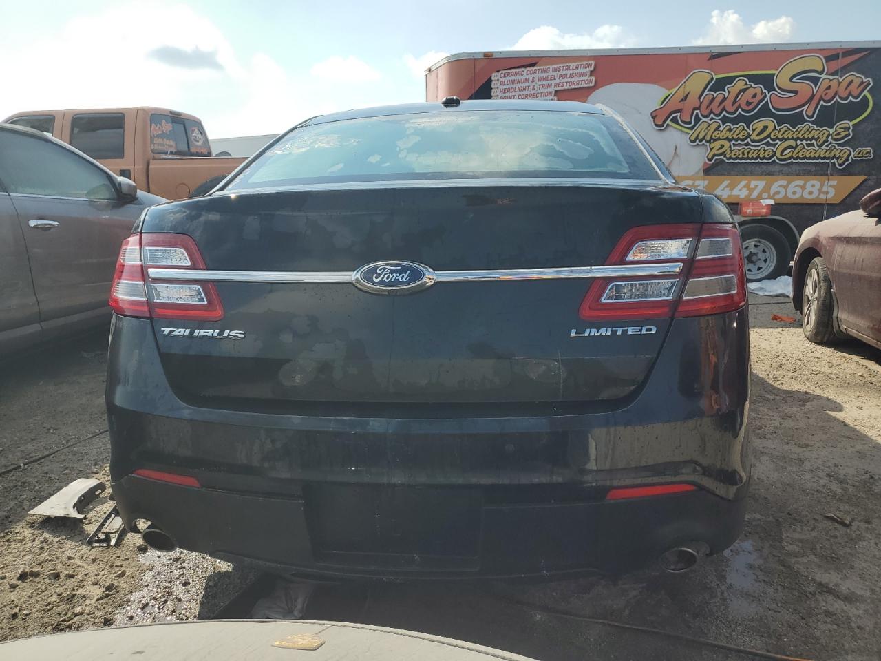 Lot #2974716396 2013 FORD TAURUS LIM