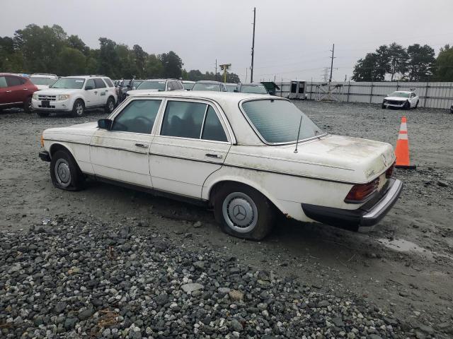 MERCEDES-BENZ 240 CLASS 1978 white   12312310058378 photo #3