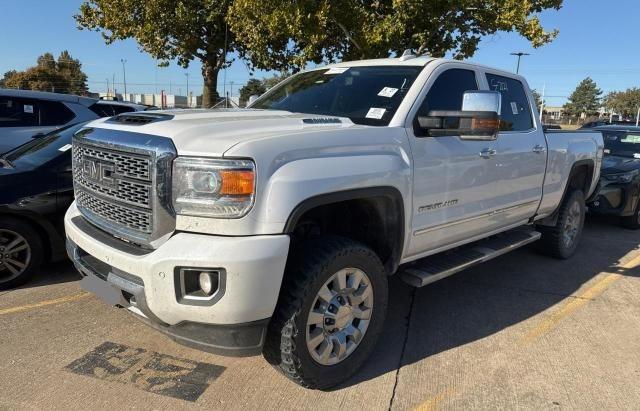 VIN 1GT12UEYXJF224265 2018 GMC Sierra, K2500 Denali no.2