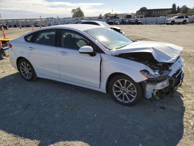 VIN 3FA6P0H78HR215988 2017 Ford Fusion, SE no.4