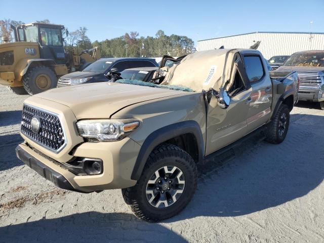 VIN 5TFCZ5AN5JX157624 2018 Toyota Tacoma, Double Cab no.1