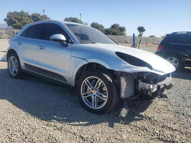 VIN WP1AB2A53JLB33712 2018 PORSCHE MACAN no.4