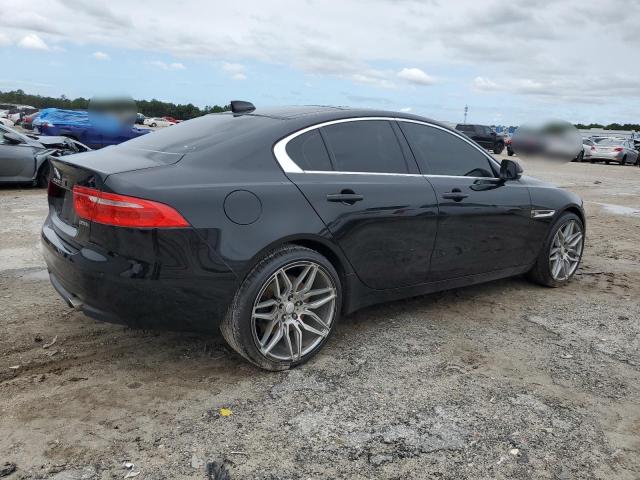 VIN SAJAD4FX5KCP46063 2019 Jaguar XE, Premium no.3