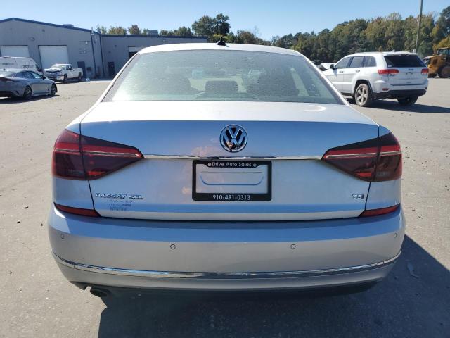2017 VOLKSWAGEN PASSAT SEL - 1VWCT7A34HC081968