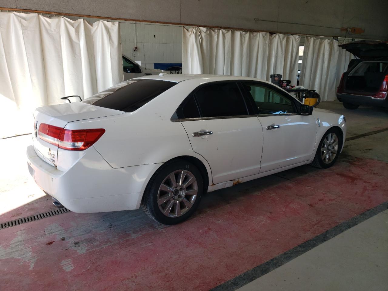 Lot #2919067677 2011 LINCOLN MKZ