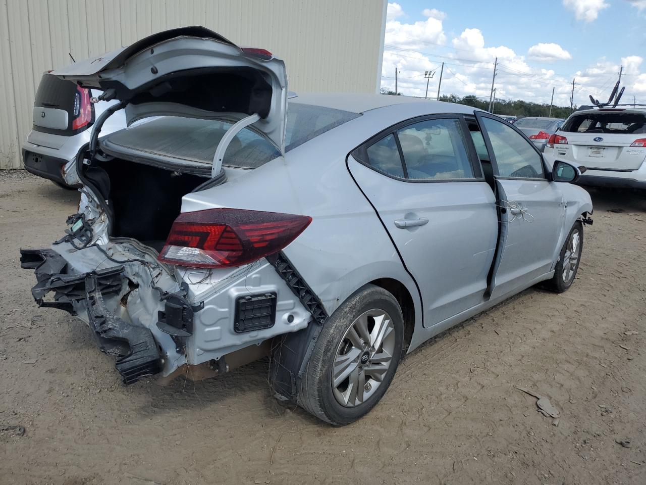 Lot #2945652353 2020 HYUNDAI ELANTRA SE