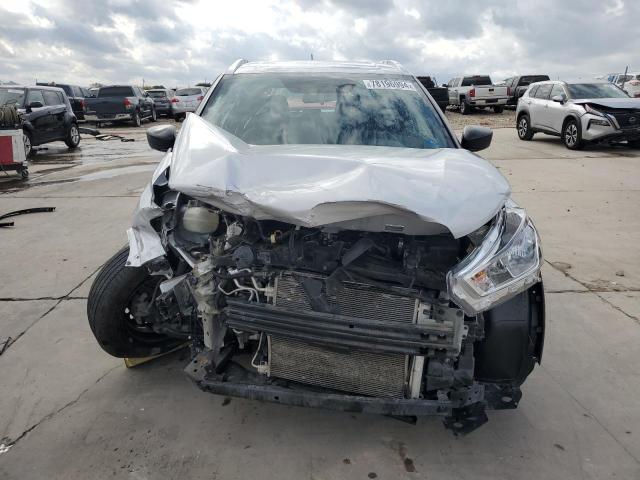 VIN 3N1CP5CU2KL565198 2019 NISSAN KICKS no.5