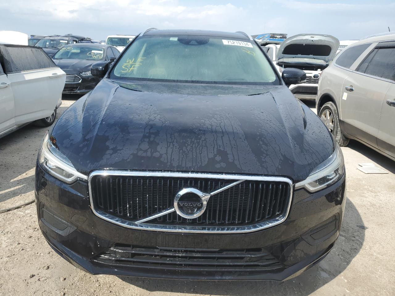 Lot #2974716438 2020 VOLVO XC60 T6 MO