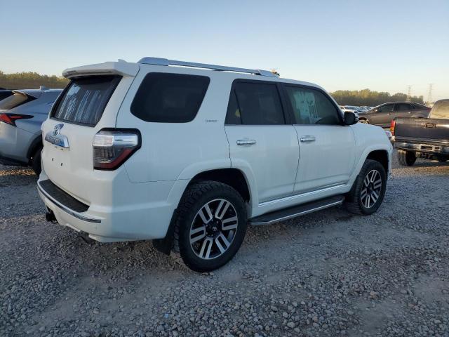 2019 TOYOTA 4RUNNER SR - JTEBU5JR8K5706626