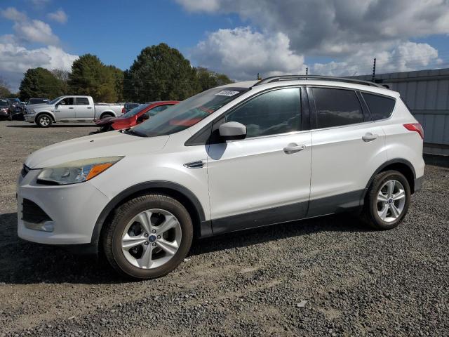 VIN 1FMCU0GX8FUA68774 2015 Ford Escape, SE no.1