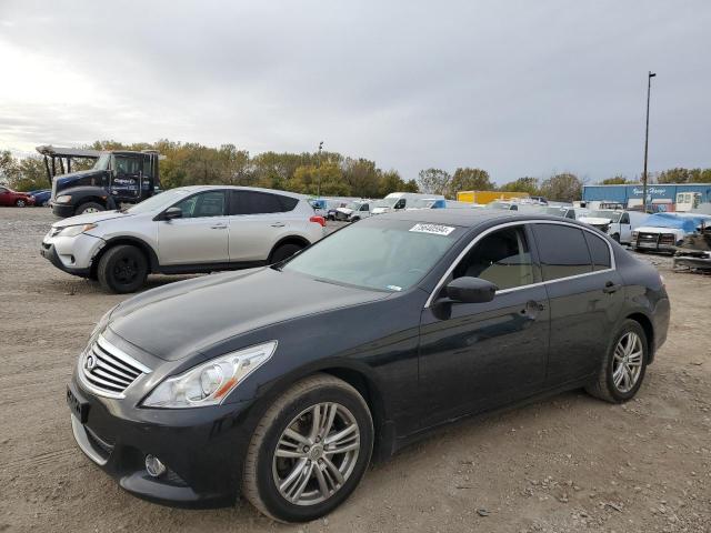 2015 INFINITI Q40