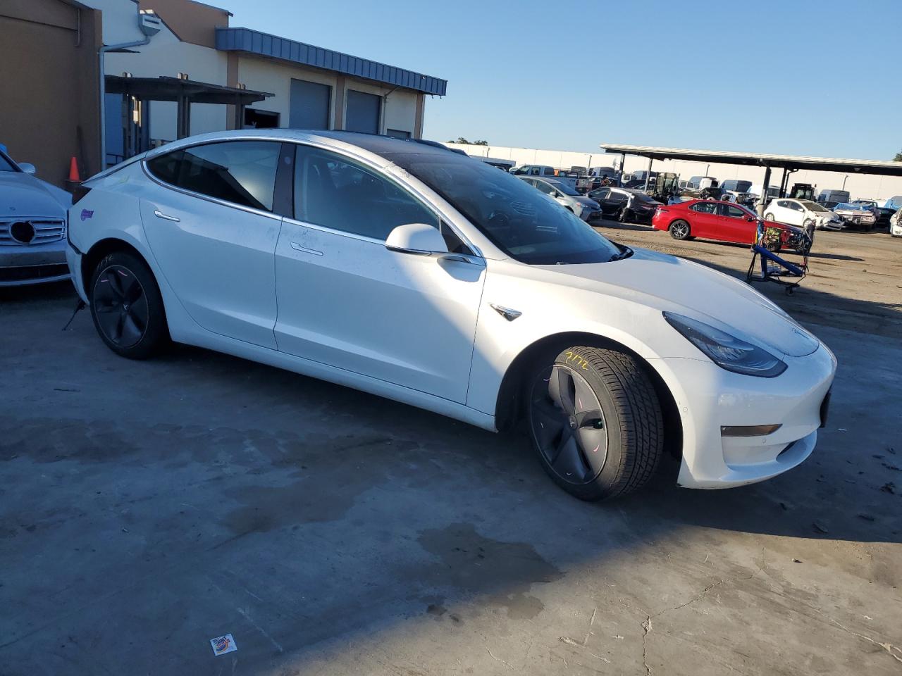 Lot #3003877505 2018 TESLA MODEL 3