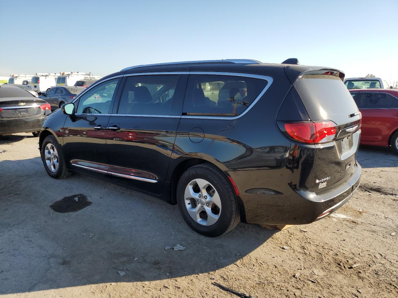 Lot #2923882889 2017 CHRYSLER PACIFICA T