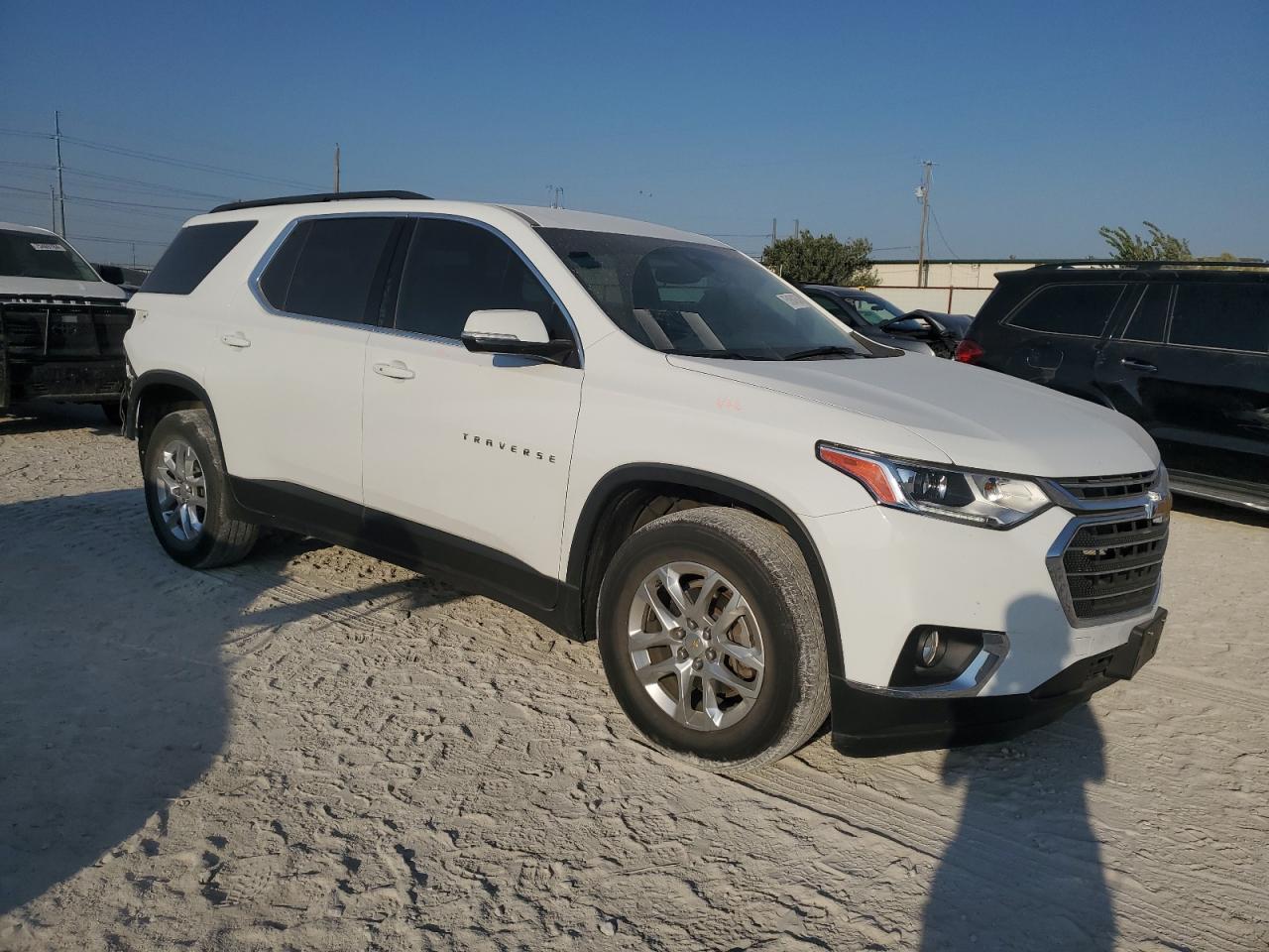 Lot #2953095639 2020 CHEVROLET TRAVERSE L