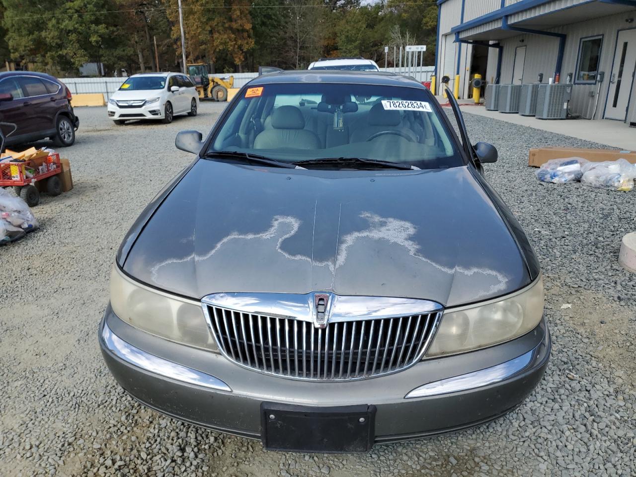 Lot #2960228503 2000 LINCOLN CONTINENTA