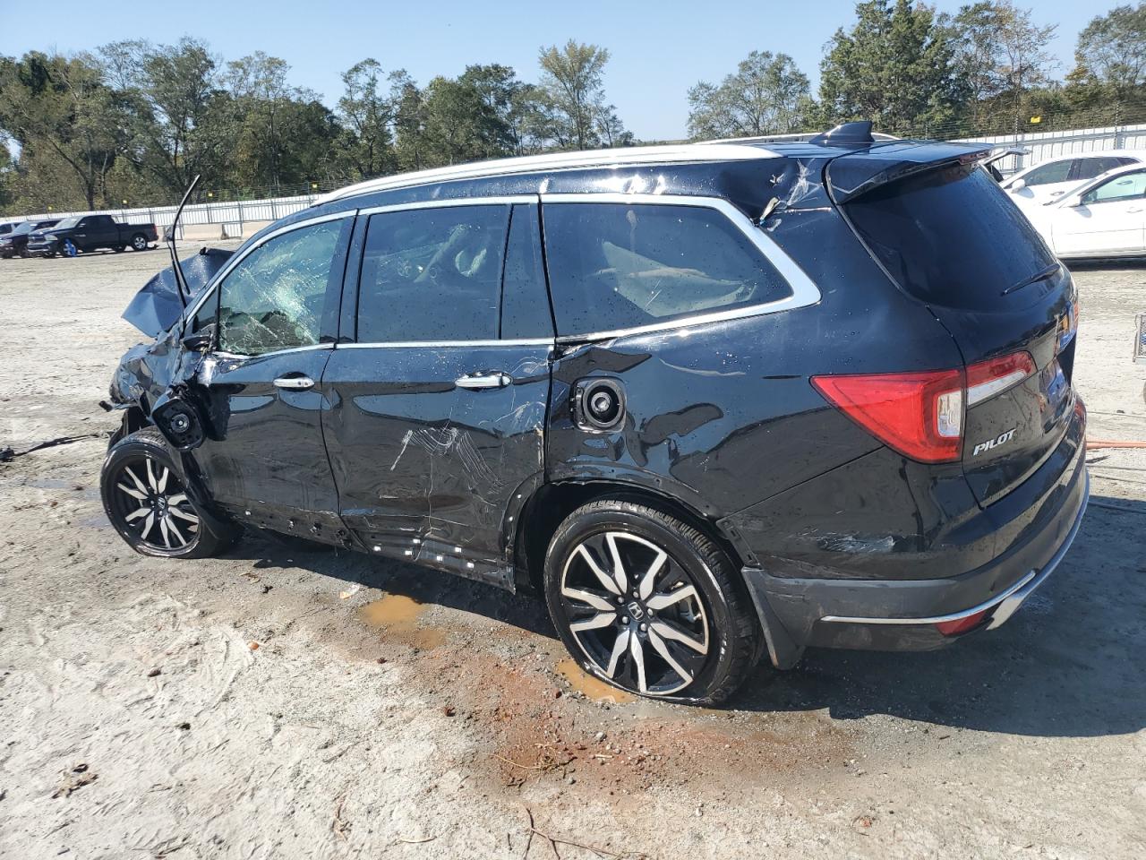 Lot #2937982827 2020 HONDA PILOT TOUR