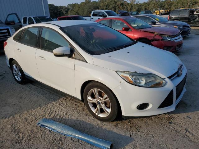 VIN 1FADP3F25DL300196 2013 Ford Focus, SE no.4