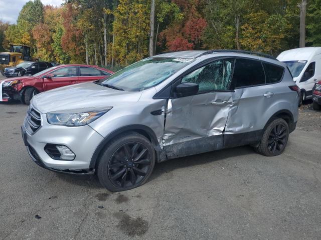 VIN 1FMCU9GD7HUE83338 2017 Ford Escape, SE no.1