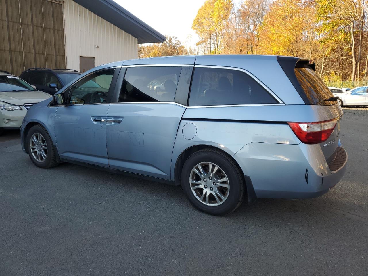 Lot #2924010114 2011 HONDA ODYSSEY EX