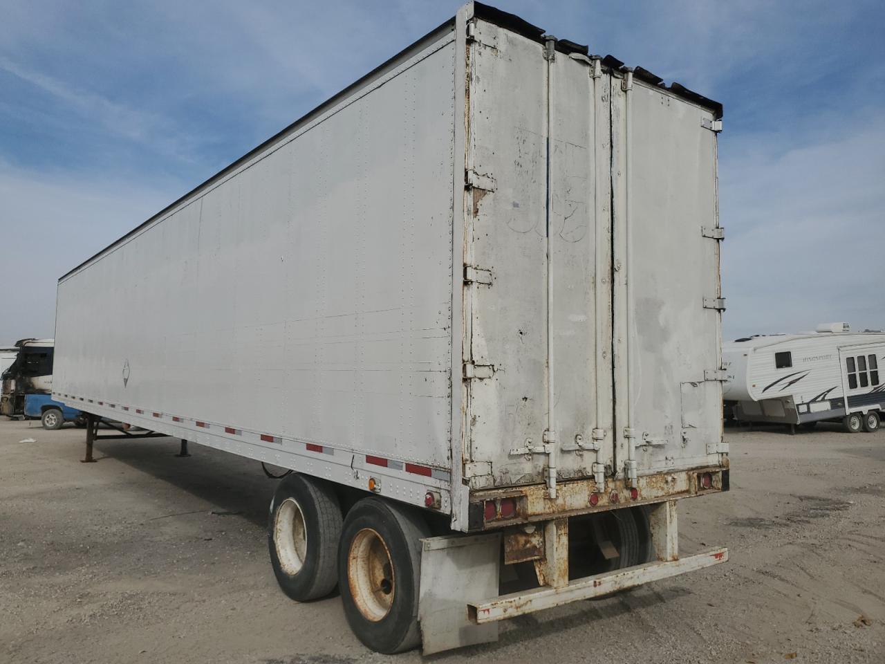 Lot #2945540076 1998 TRAIL KING TRAILER