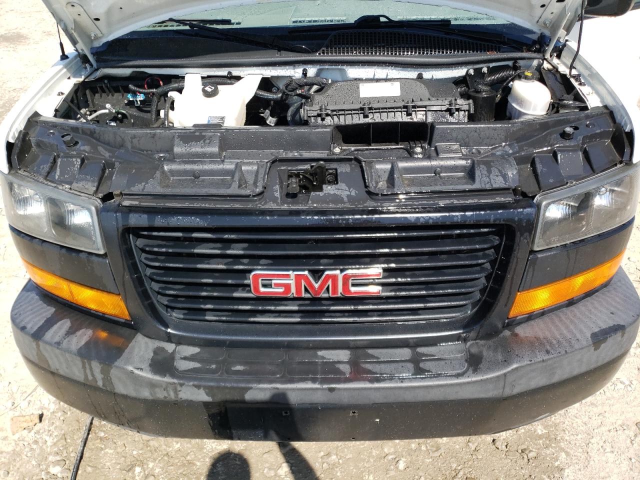 Lot #2926332552 2020 GMC SAVANA G25