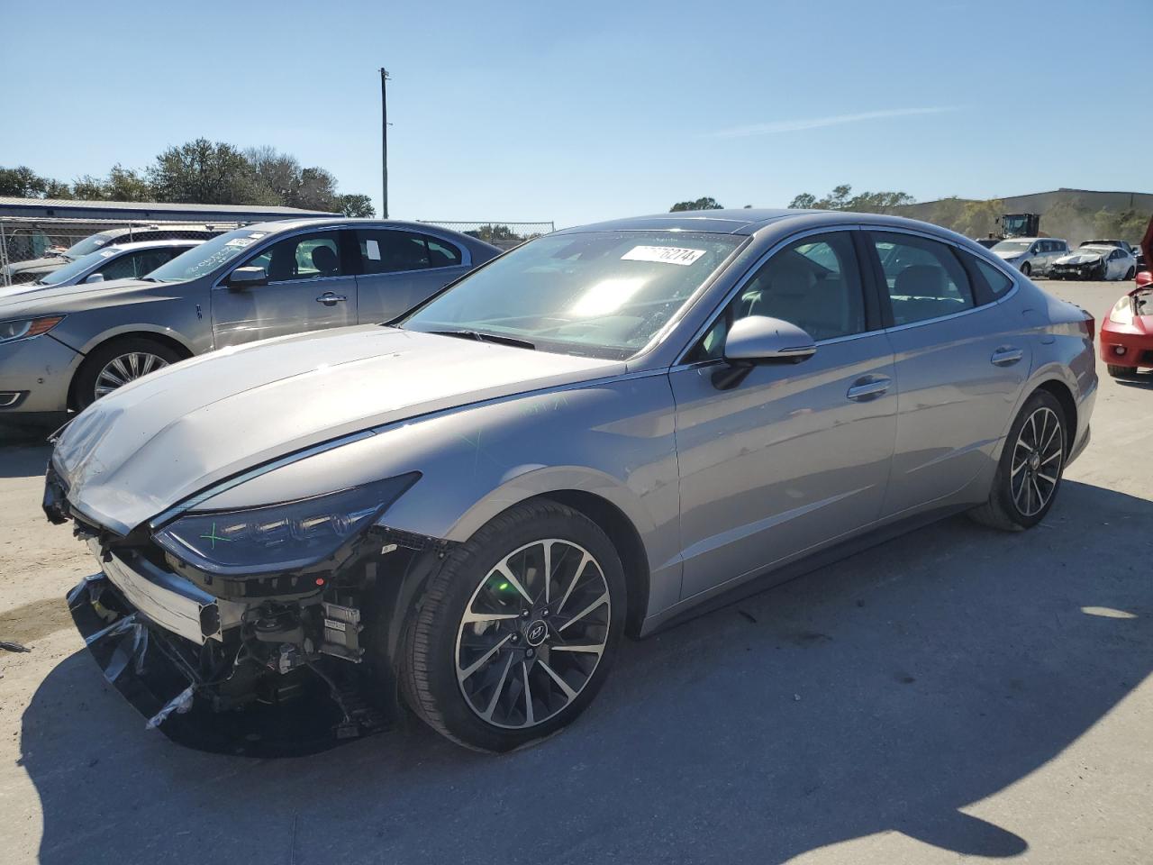  Salvage Hyundai SONATA