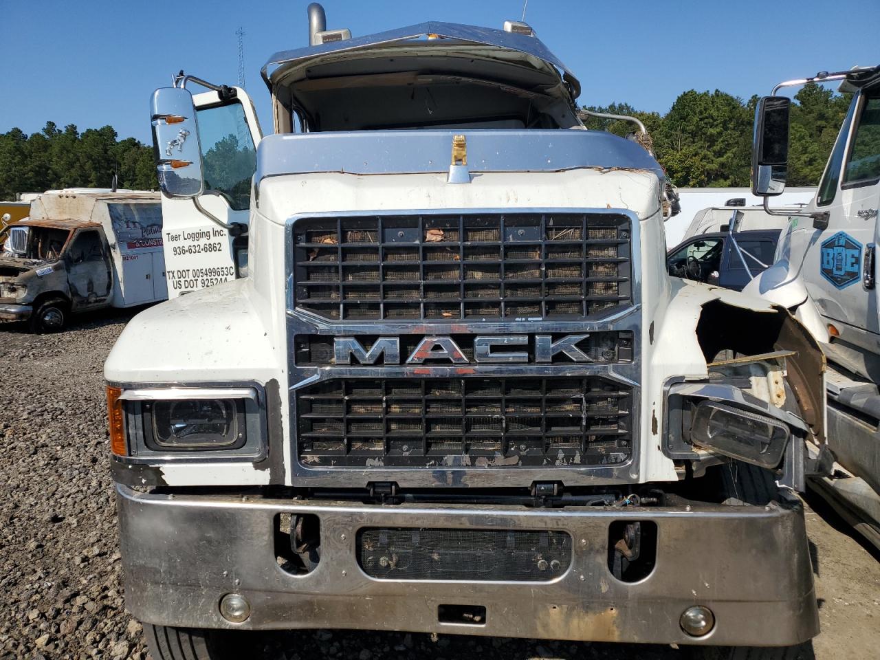 Lot #2974696114 2020 MACK PINNACLE