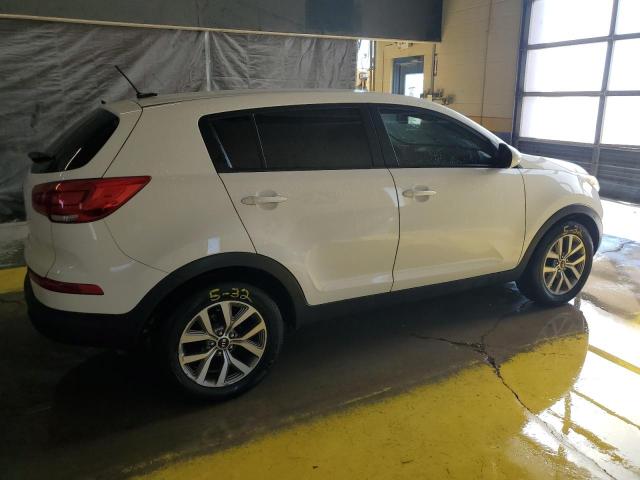 KIA SPORTAGE L 2016 white  gas KNDPB3AC5G7813922 photo #4