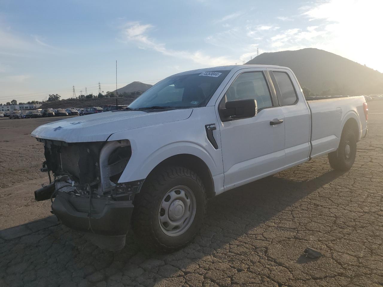 FORD F-150 SUPER CAB