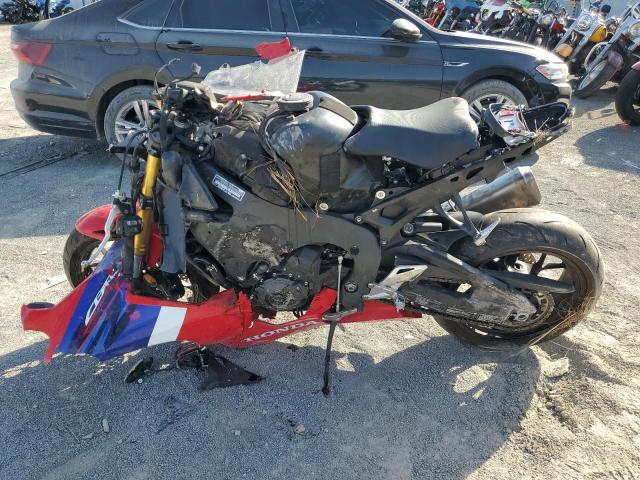 2024 HONDA CBR1000 RR JH2SC7714RK700104