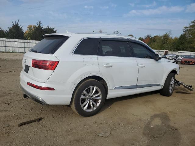 VIN WA1LAAF70KD002275 2019 Audi Q7, Premium Plus no.3