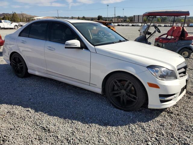 VIN WDDGF4HBXEA930845 2014 MERCEDES-BENZ C-CLASS no.4