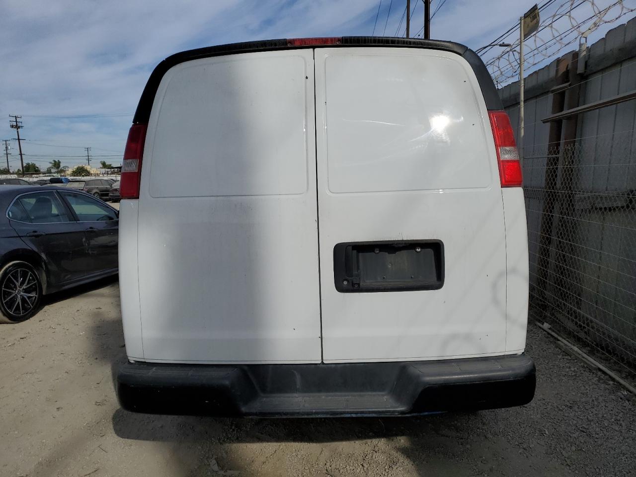 Lot #2945081697 2019 CHEVROLET EXPRESS G2