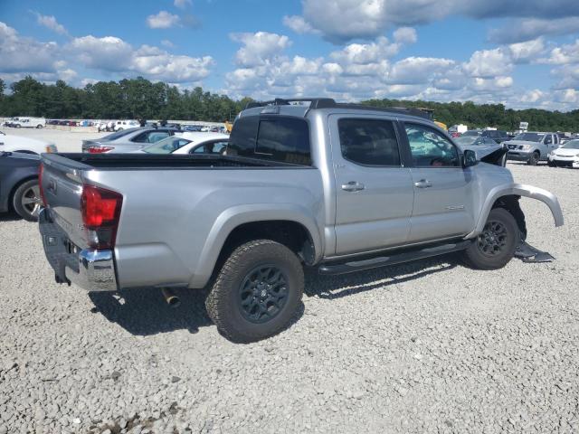 VIN 5TFAZ5CN8MX098027 2021 Toyota Tacoma, Double Cab no.3