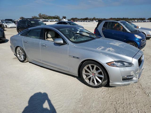 VIN SAJWJ1CD3G8V99940 2016 Jaguar XJ no.4