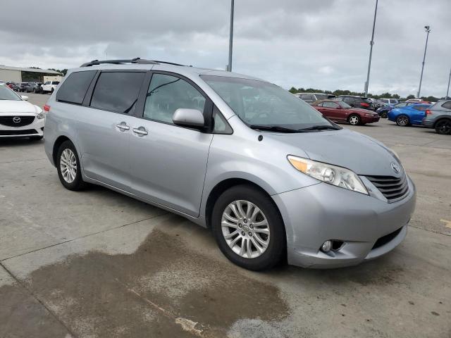 VIN 5TDYK3DC9ES432481 2014 Toyota Sienna, Xle no.4