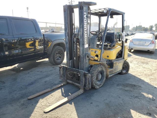 HYUNDAI FORKLIFT 2010 yellow   HF0211127 photo #3