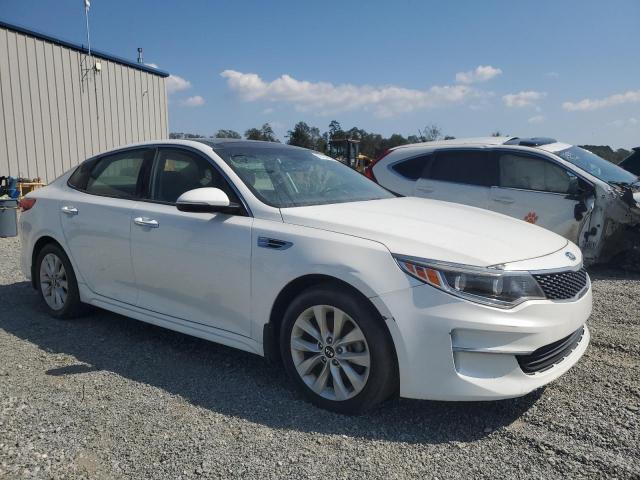 VIN 5XXGU4L3XGG075491 2016 KIA Optima, EX no.4