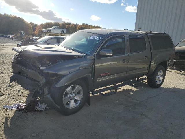 VIN 3TMLU4ENXFM176217 2015 Toyota Tacoma, Double Cab no.1