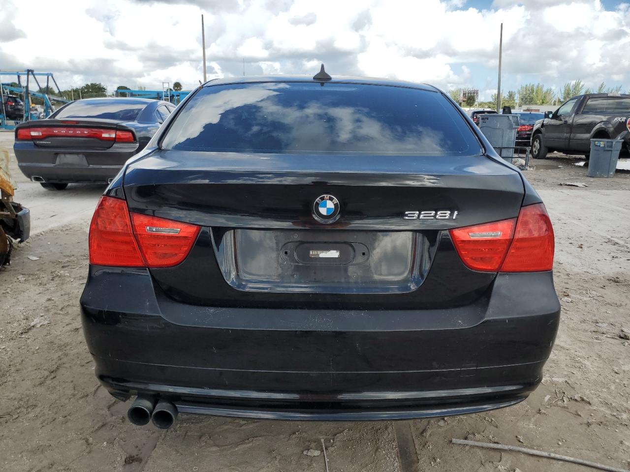 Lot #2928053394 2009 BMW 328 I