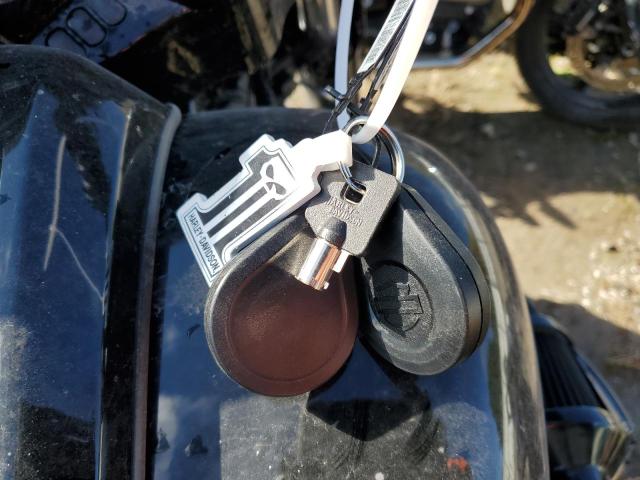 2022 HARLEY-DAVIDSON FLHXST - 1HD1ABL12NB653098