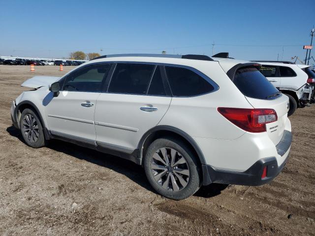 VIN 4S4BSATC9J3337664 2018 Subaru Outback, Touring no.2