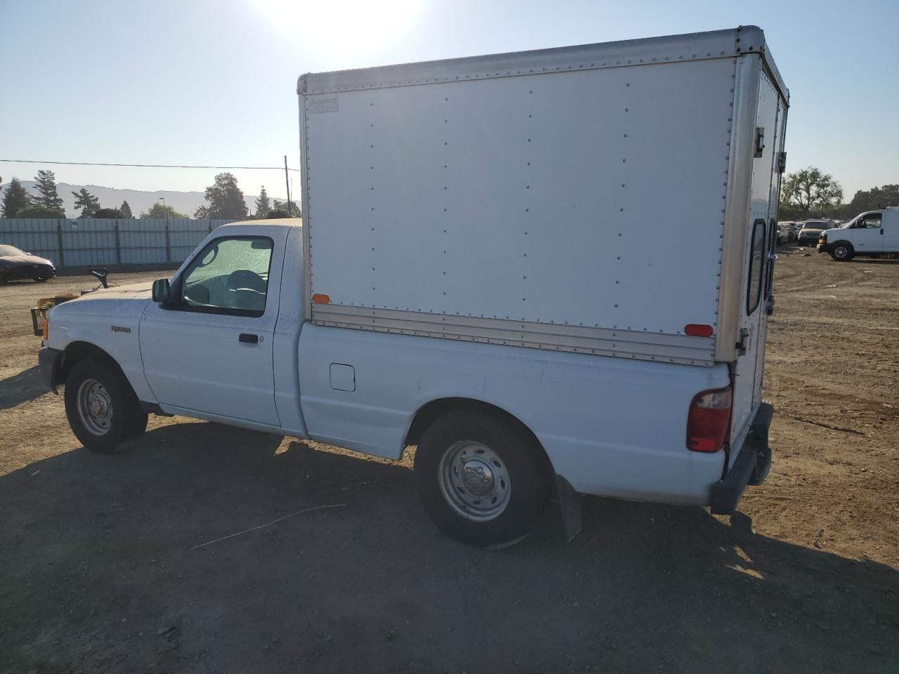 FORD RANGER 2005 white  gas 1FTYR10U55PB07867 photo #3