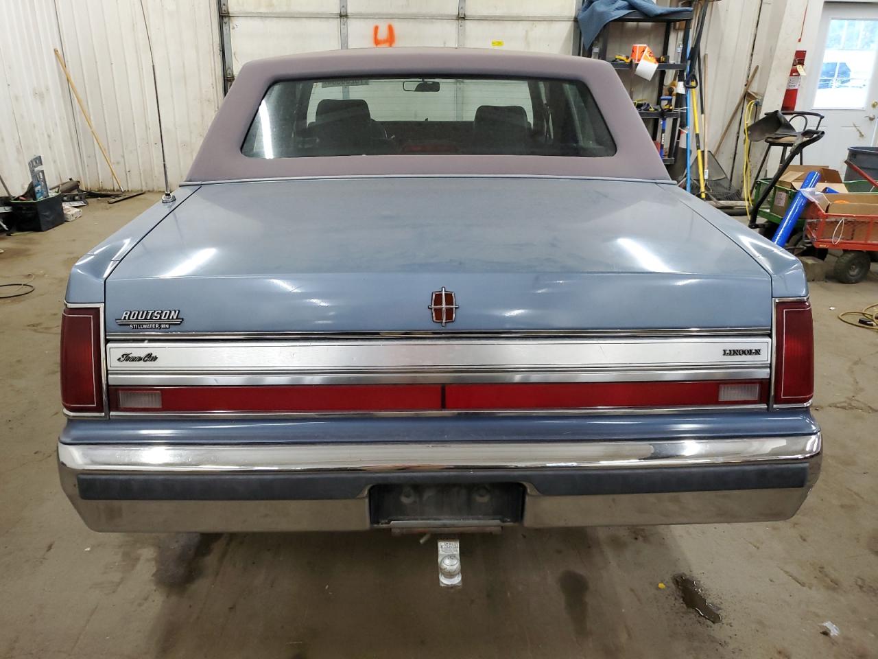 Lot #2912063781 1988 LINCOLN TOWN CAR